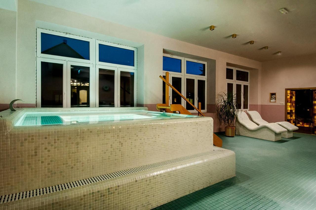Neptun Badacsony Hotel *